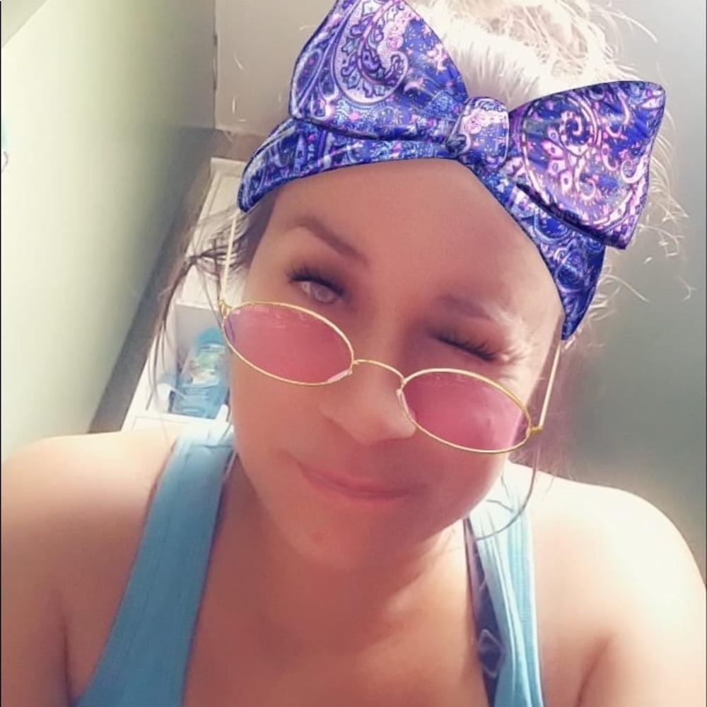 Meet your Posher, Joanie